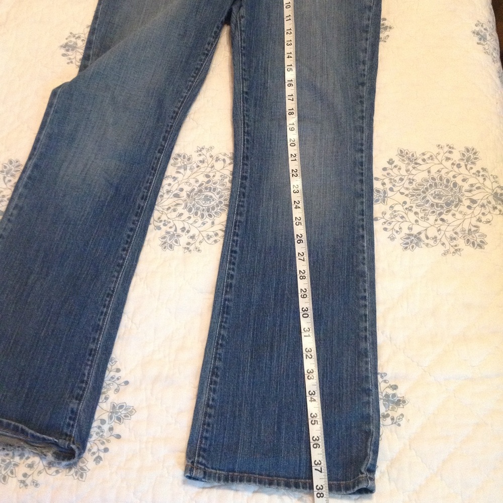 L.L.Bean Jeans - Picture 6 of 8